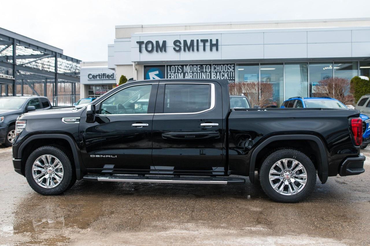 2025 GMC Sierra 1500 Crew Cab Short Box 4-Wheel Drive Denali Photo1