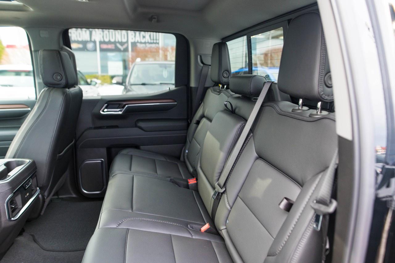 2025 GMC Sierra 1500 Crew Cab Short Box 4-Wheel Drive Denali Photo