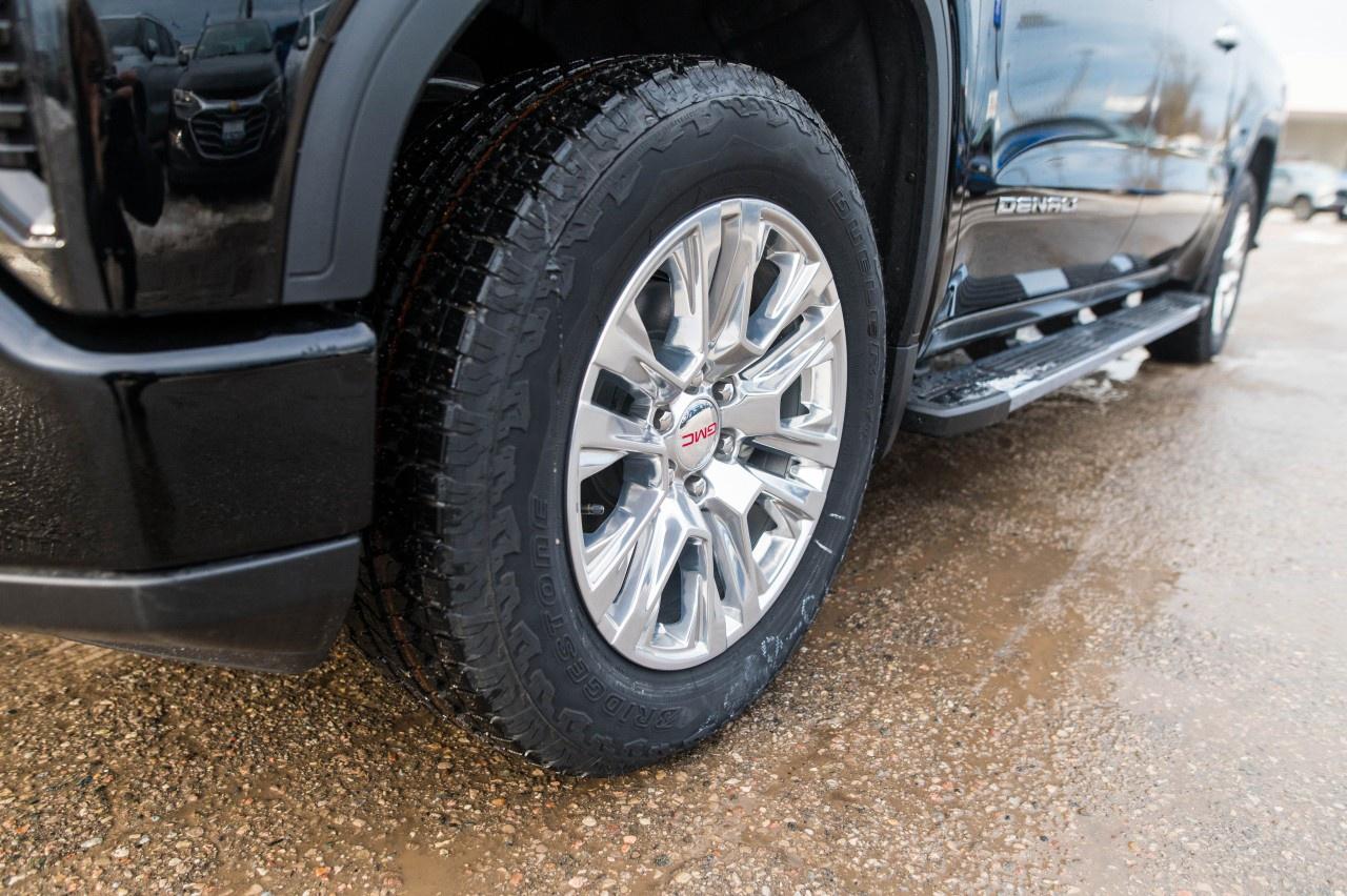 2025 GMC Sierra 1500 Crew Cab Short Box 4-Wheel Drive Denali Photo