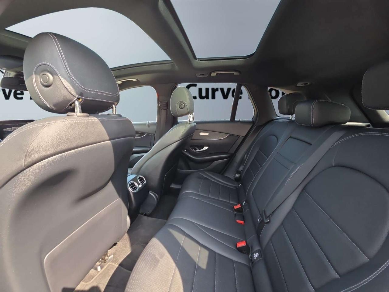 2019 Mercedes-Benz GLC GLC 300 4MATIC * NO ACCIDENTS / CAMERA / PANORAMIC / DRIVER ASSIST Photo