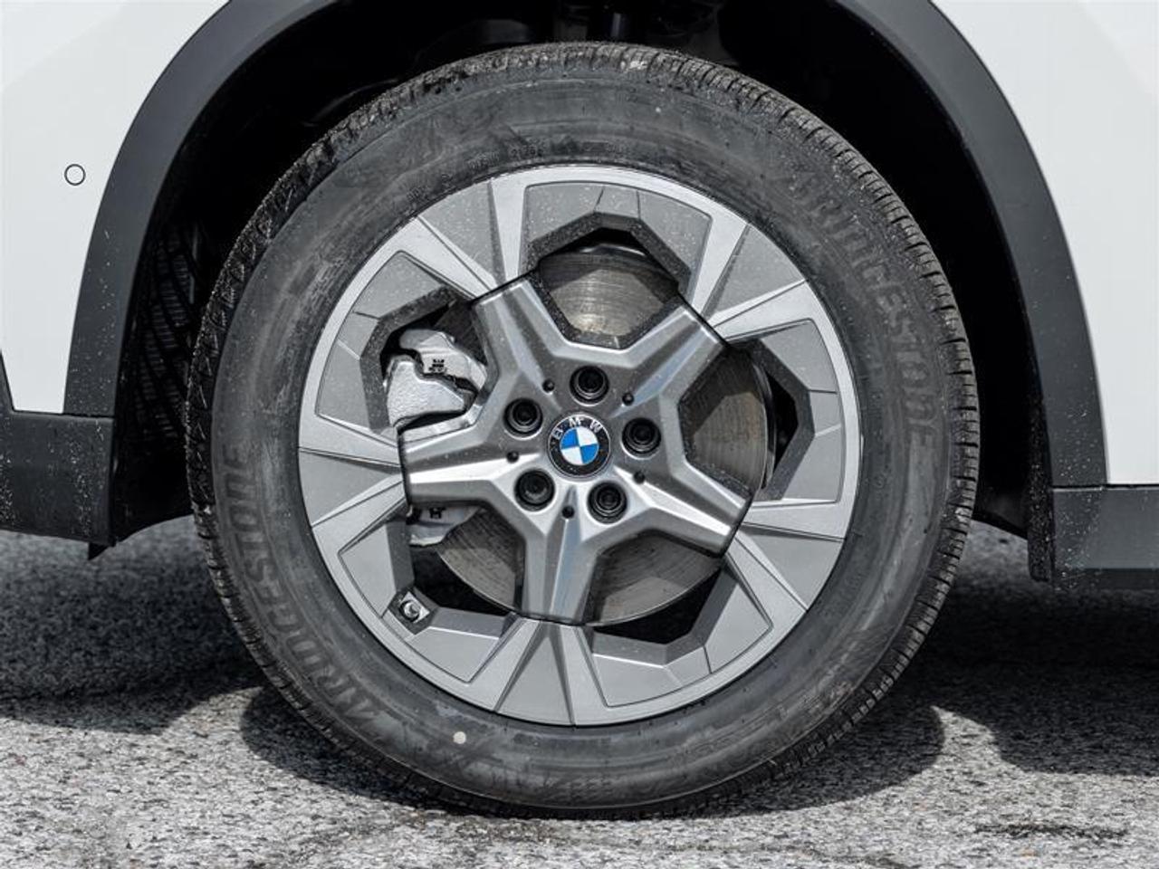 2027 BMW X1 xDrive28i 4dr All-wheel Drive Sports Activity Vehicle Photo4