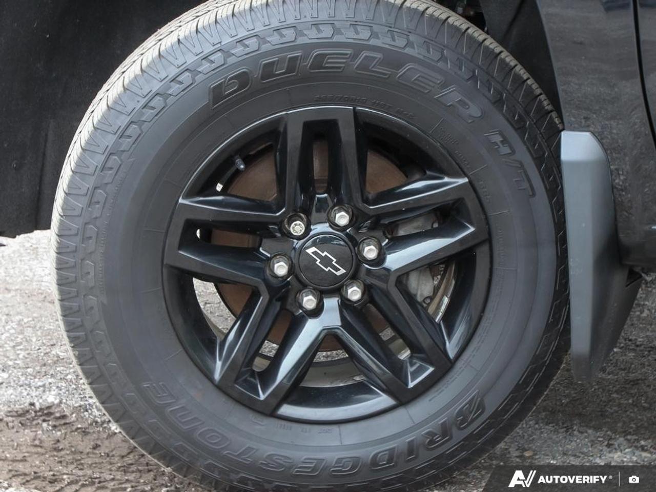 2021 Chevrolet Silverado 1500 Crew Cab Short Box 4-Wheel Drive LT Trail Boss Photo