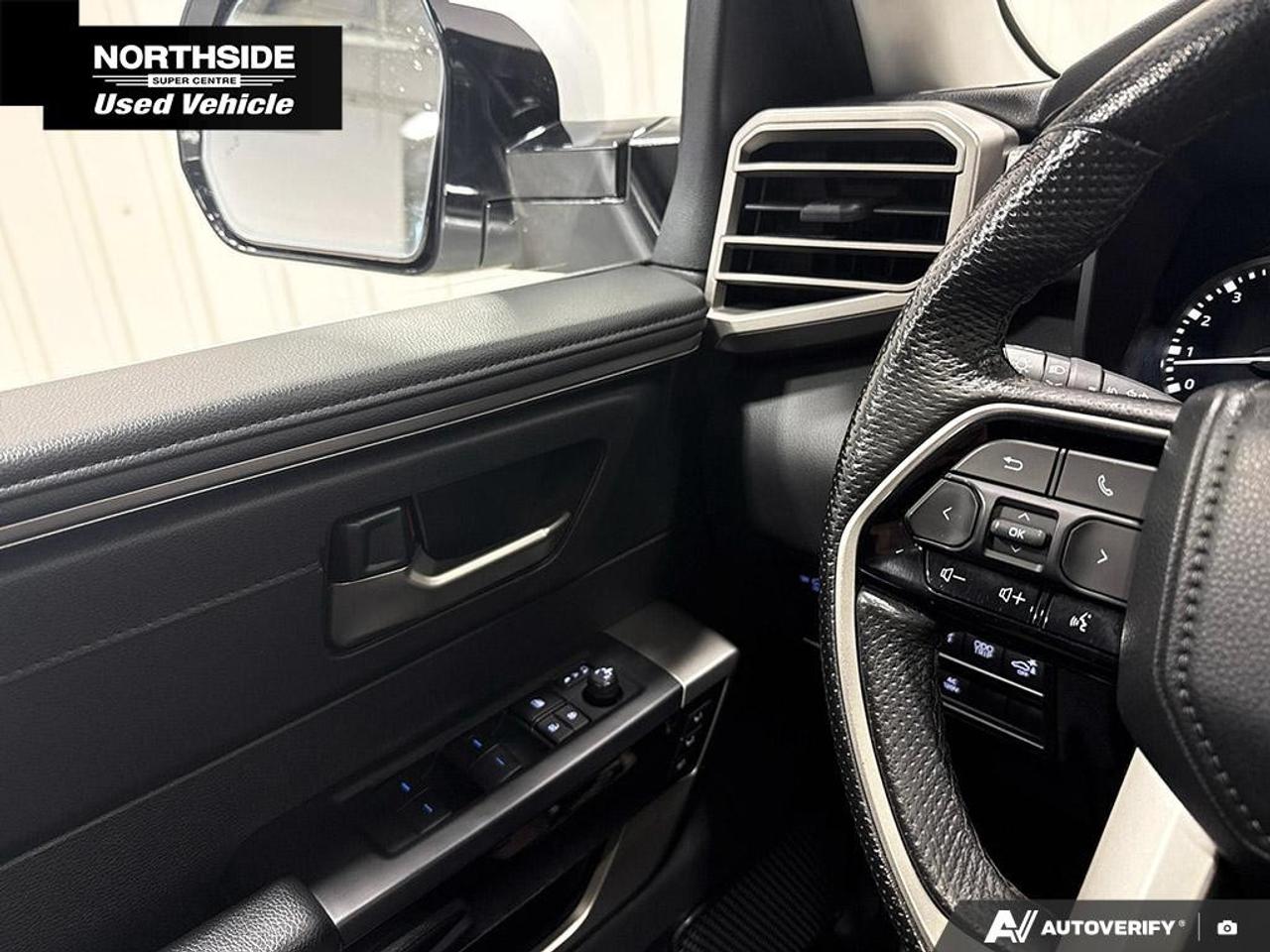 2023 Toyota Tundra 4X4 CrewMax Limited Photo