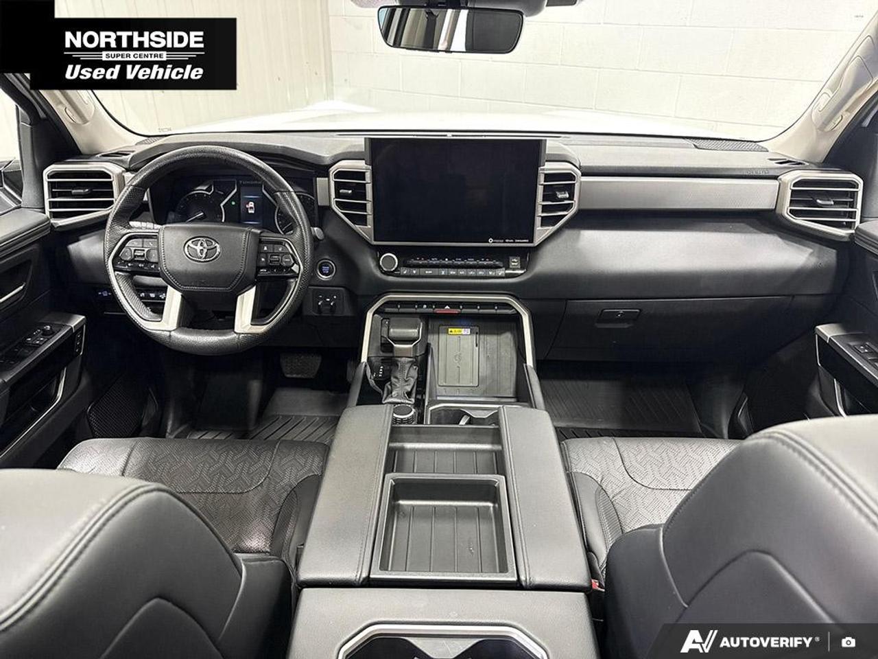 2023 Toyota Tundra 4X4 CrewMax Limited Photo