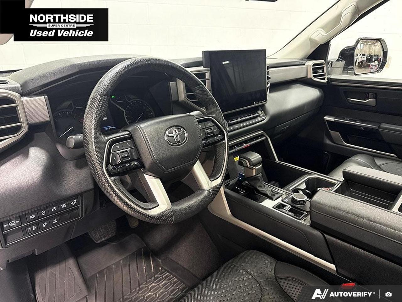 2023 Toyota Tundra 4X4 CrewMax Limited Photo