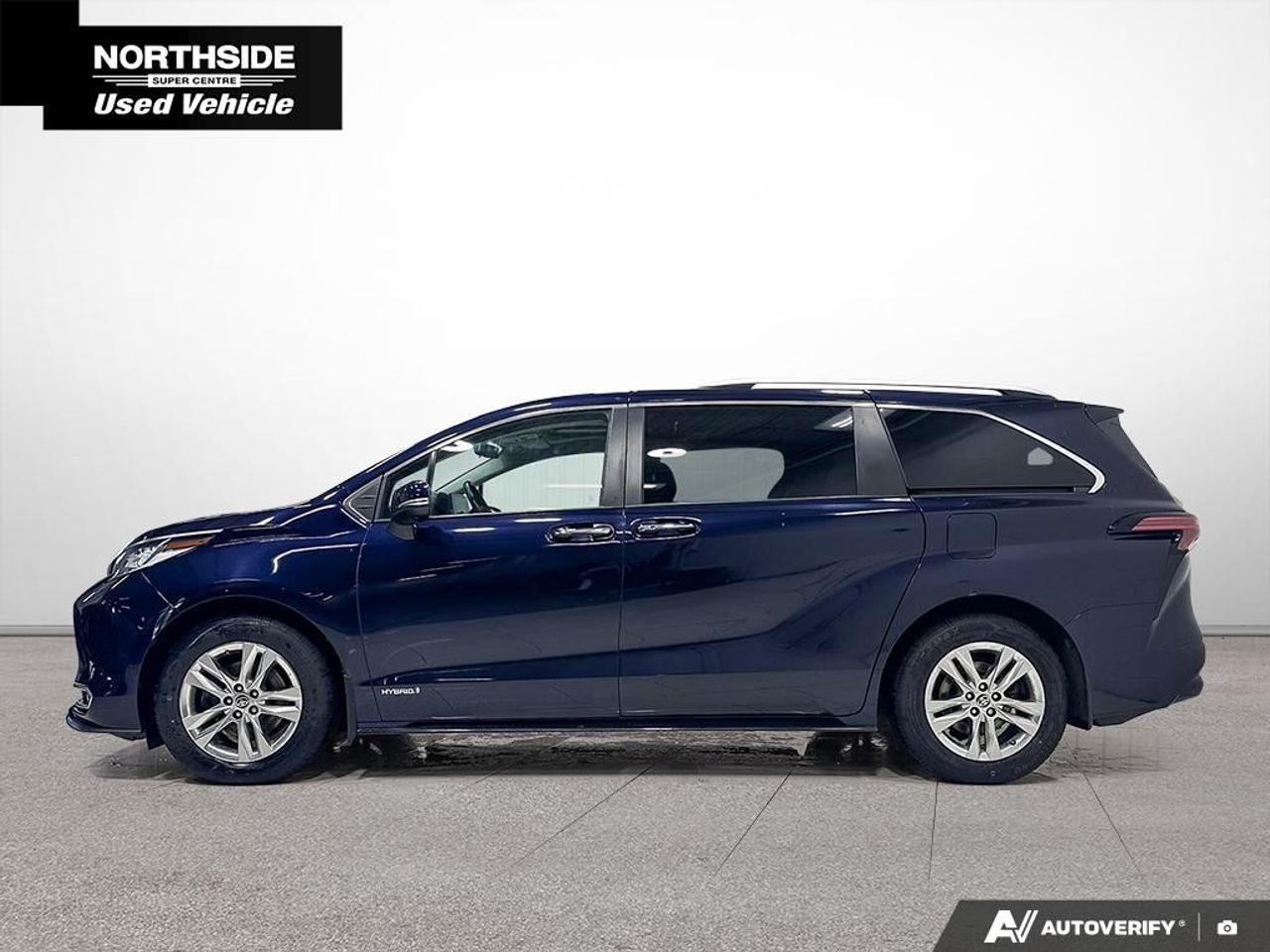 2021 Toyota Sienna Limited 7-Passenger FWD Photo