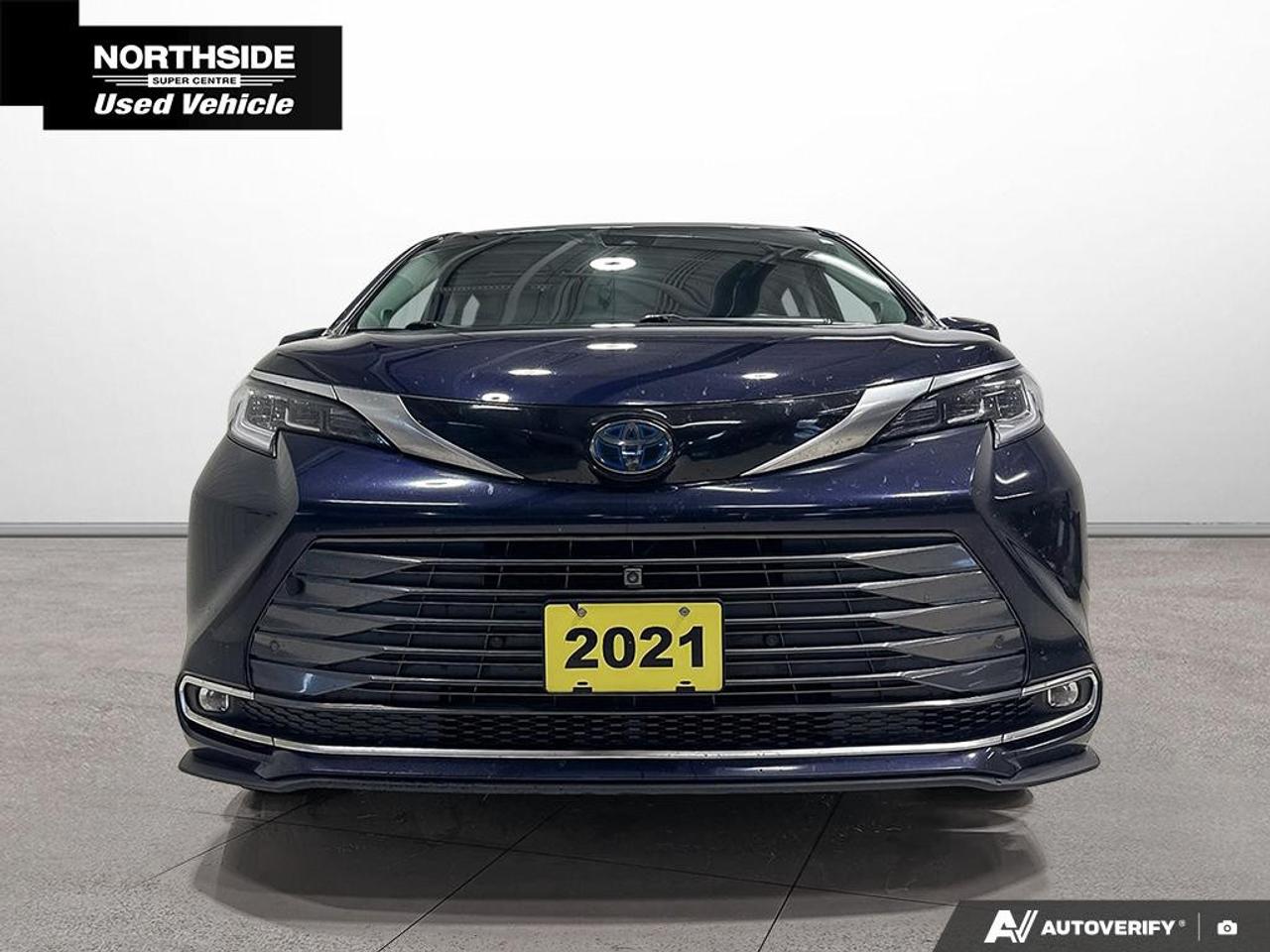 2021 Toyota Sienna Limited 7-Passenger FWD Photo