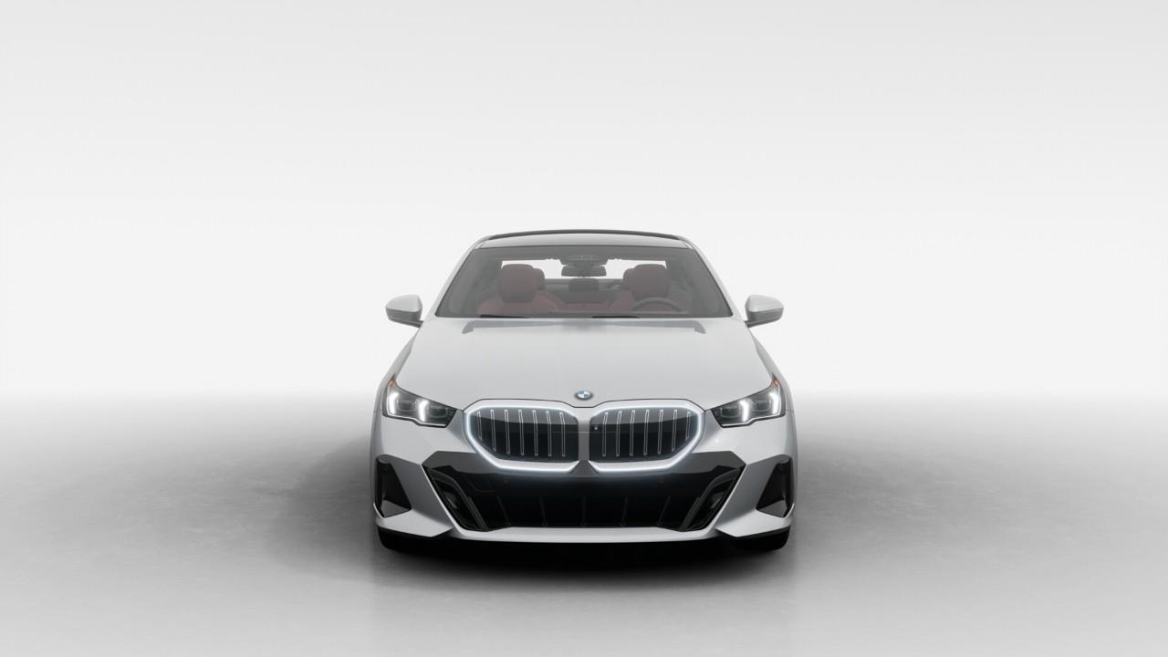 2027 BMW 530 i xDrive 4dr All-Wheel Drive Sedan Photo