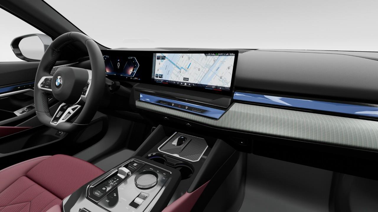 2027 BMW 530 i xDrive 4dr All-Wheel Drive Sedan Photo