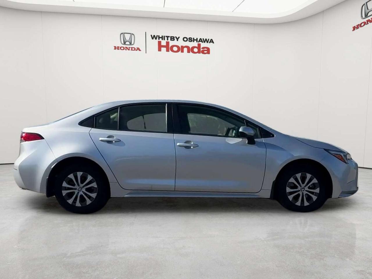 2025 Toyota Corolla LE Photo