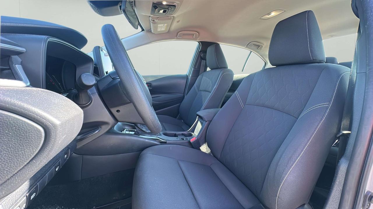 2025 Toyota Corolla LE Photo