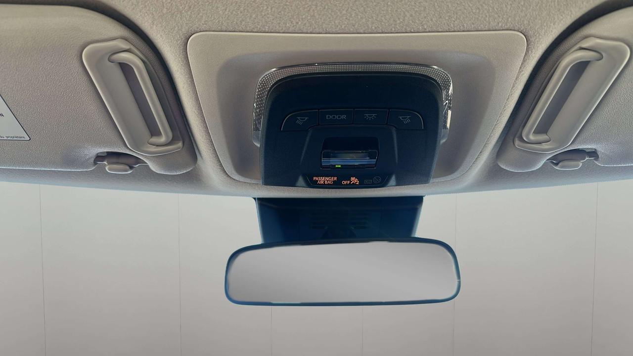 2025 Toyota Corolla LE Photo