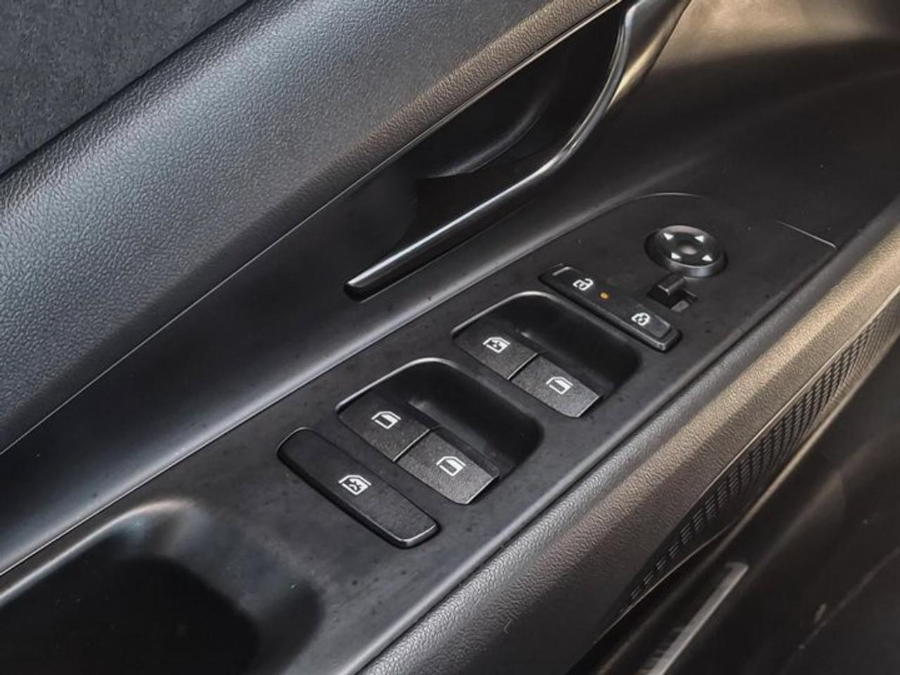 2025 Hyundai Elantra N Manual | Alcantara Seats | Spoiler | 19" Alloys | 10.25" navigation | Heated Seats | Photo
