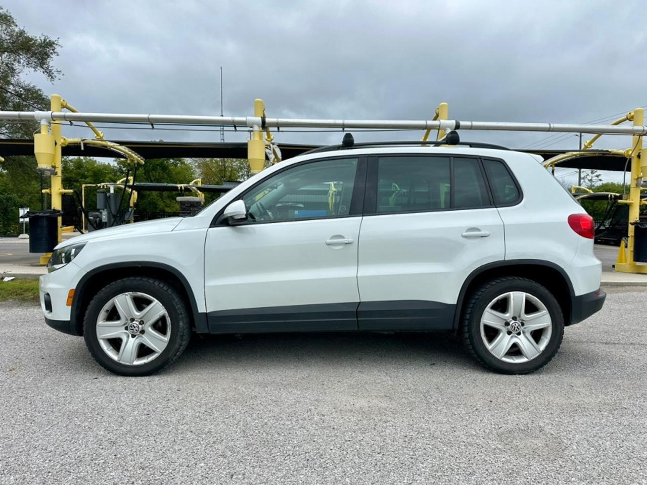 2016 Volkswagen Tiguan " Photo5