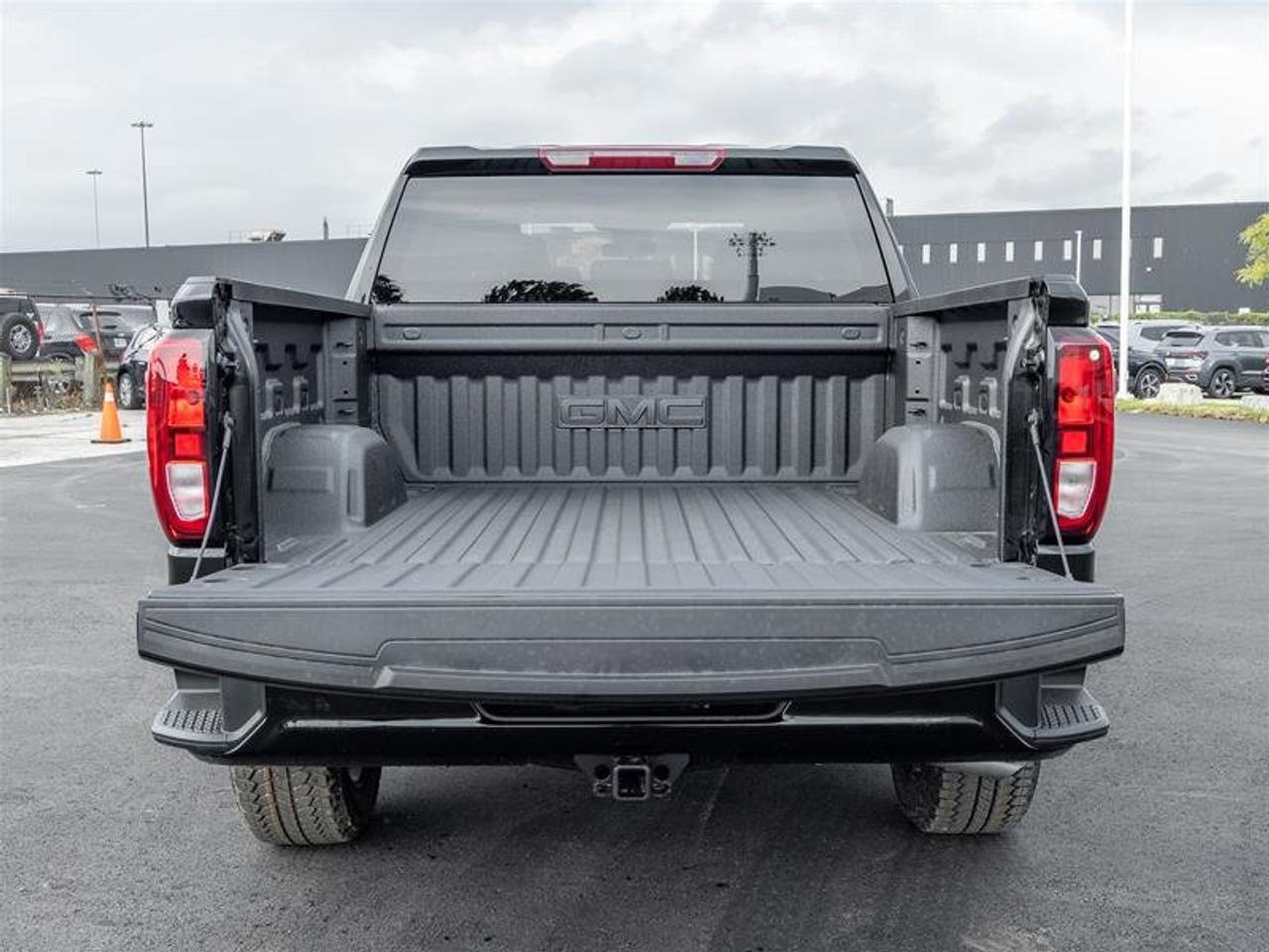 2026 GMC Sierra 1500 ELEVATION Photo