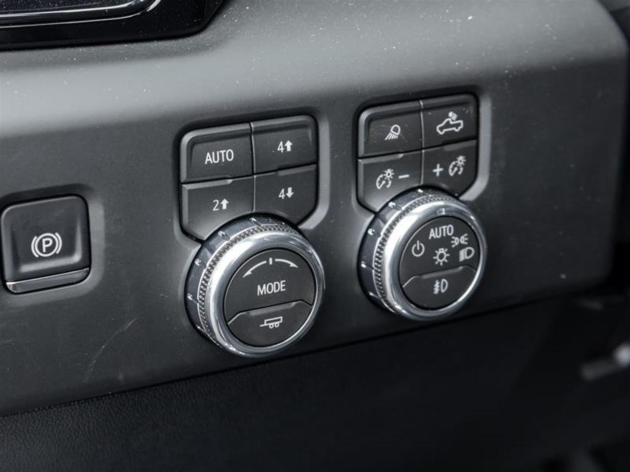 2026 GMC Sierra 2500 HD AT4 Photo