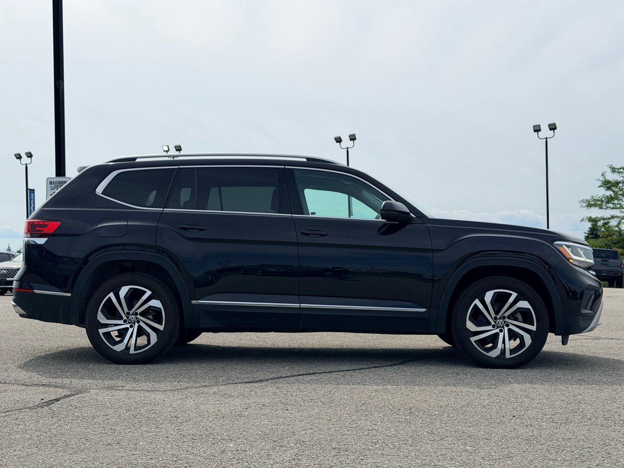 2023 Volkswagen Atlas Highline 3.6 FSI 4MOTION Photo3