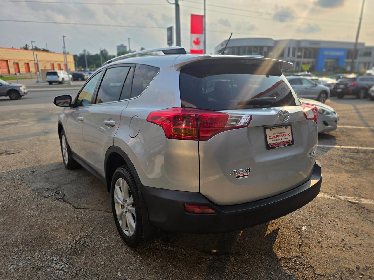 2015 Toyota RAV4 Limited AWD | Loaded | One Owner | Accident Free | Excellent Service Photo2