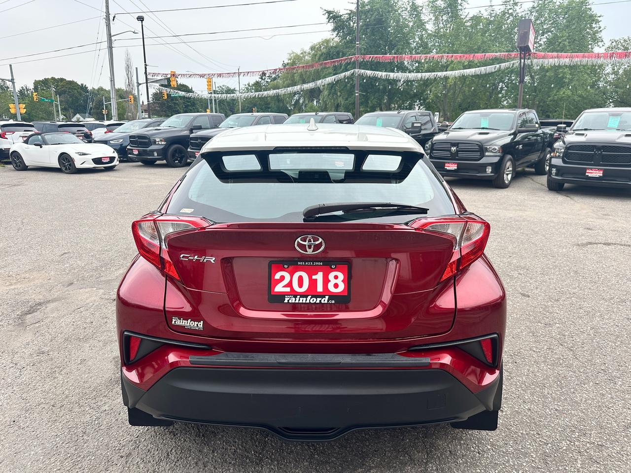 2018 Toyota C-HR XLE Heated Cloth BackupCam FM Bluetooth A/C Alloys Photo3