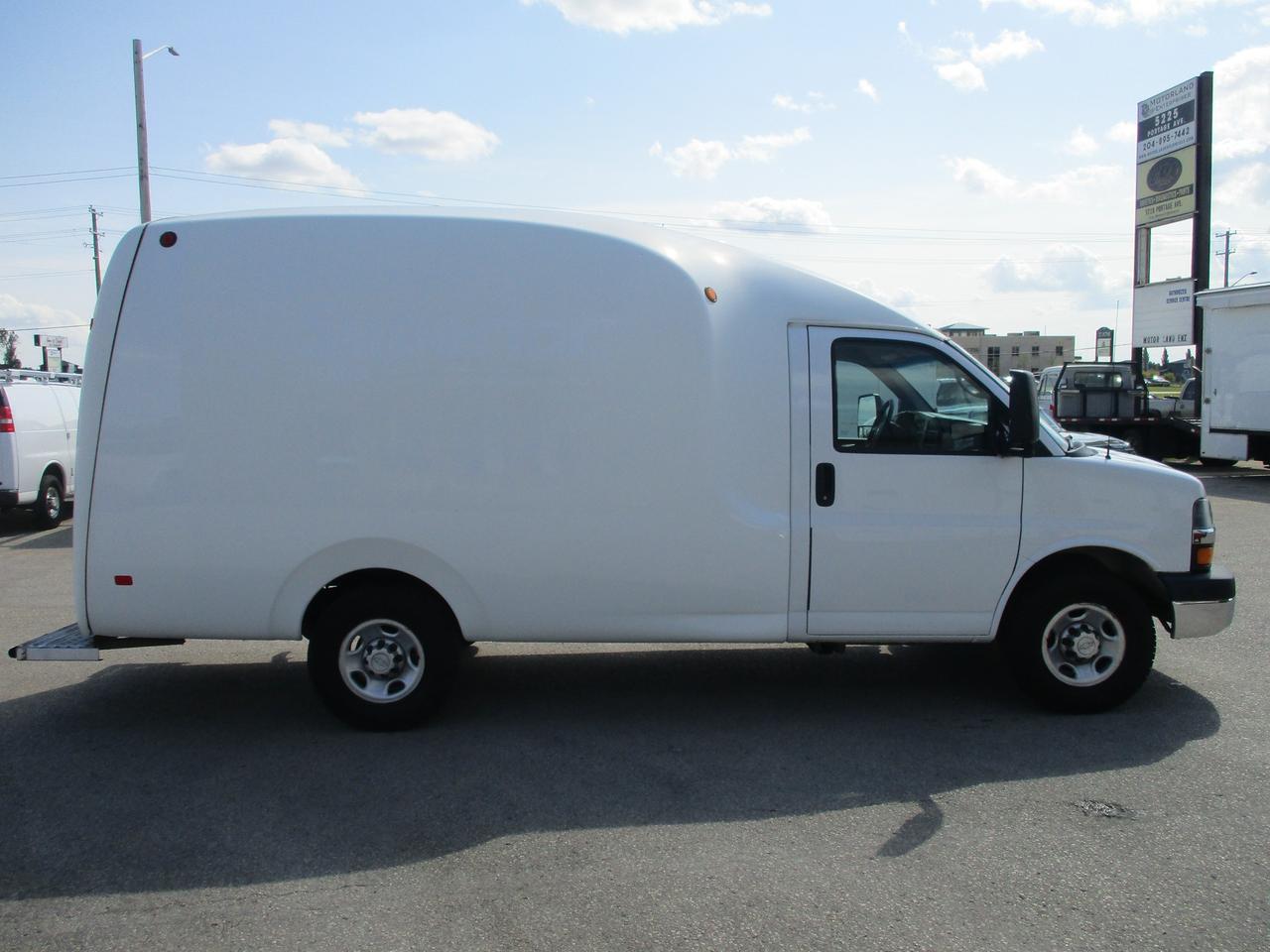 2015 Chevrolet Express Commercial Cutaway