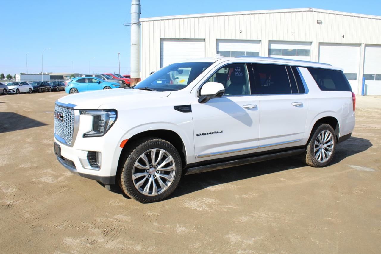2022 GMC Yukon XL Denali 4WD w/H&C Leather, pano S/R, NAV, BUC, HUD - Photo #1