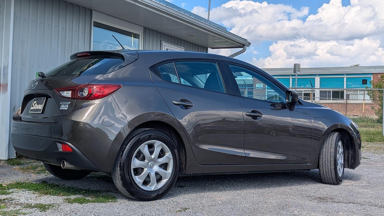 2015 Mazda MAZDA3 4dr HB Sport Auto GX Photo4