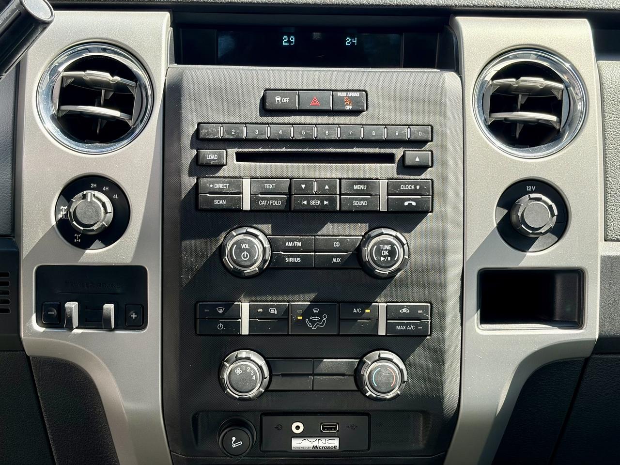 2012 Ford F-150 FINANCING AVAILABLE Photo12