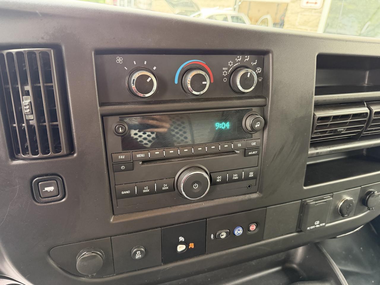 2021 Chevrolet Express Cargo Van ONLY 18,000KM!!! BLUETOOTH, KEYLESS ENTRY, CRUISE! - Photo #22