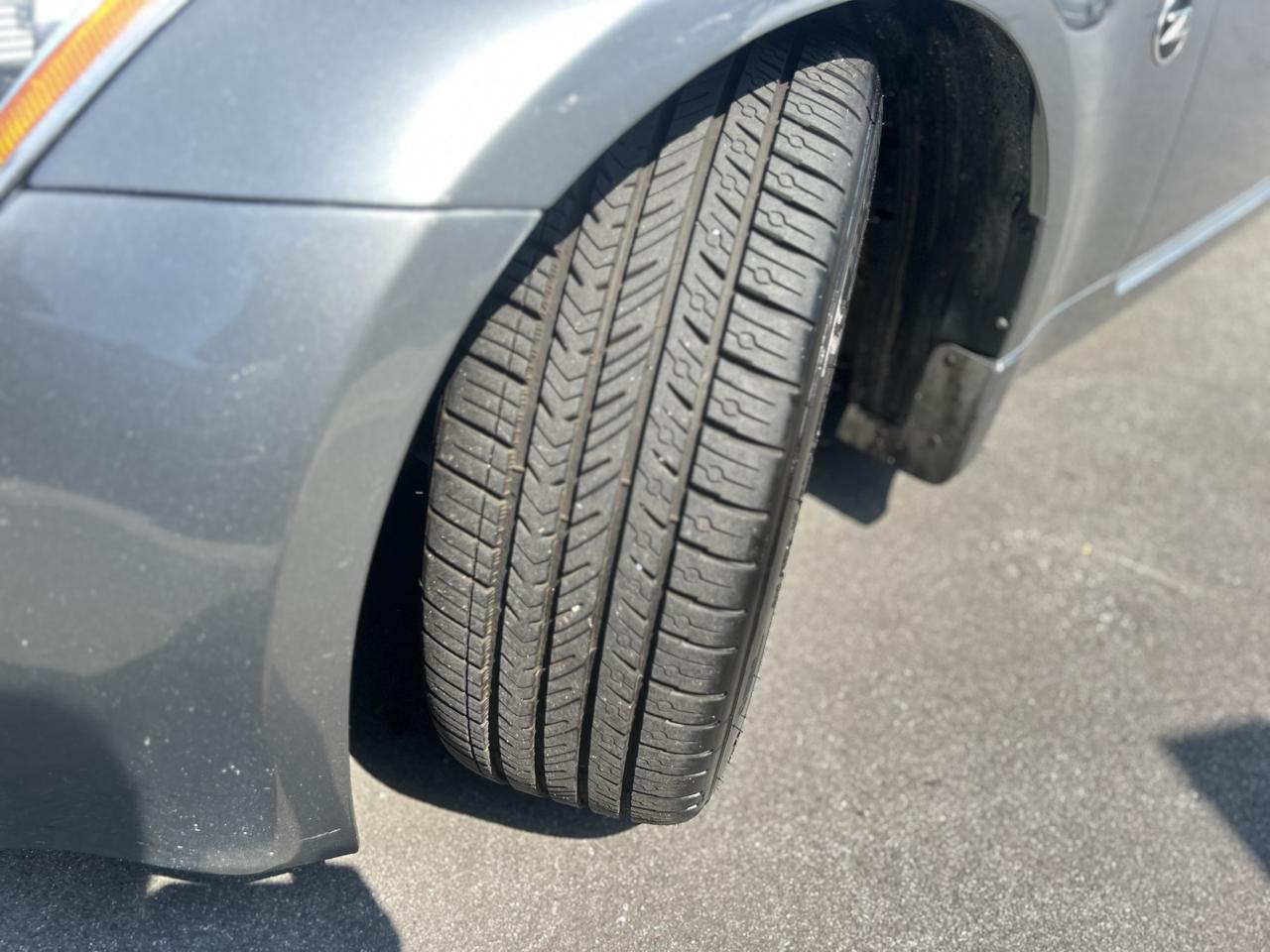 2005 Nissan 350Z TOURING Photo
