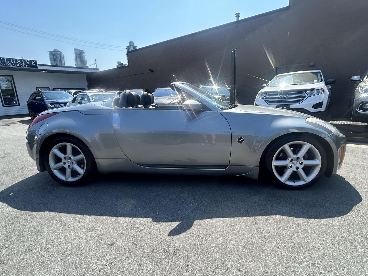2005 Nissan 350Z TOURING - Photo #9