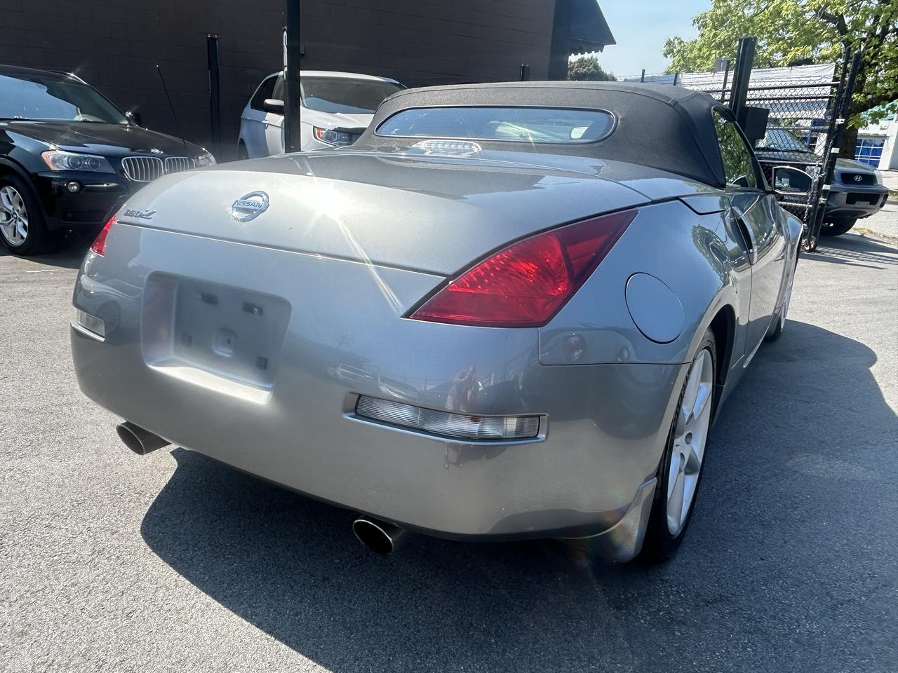 2005 Nissan 350Z TOURING - Photo #12