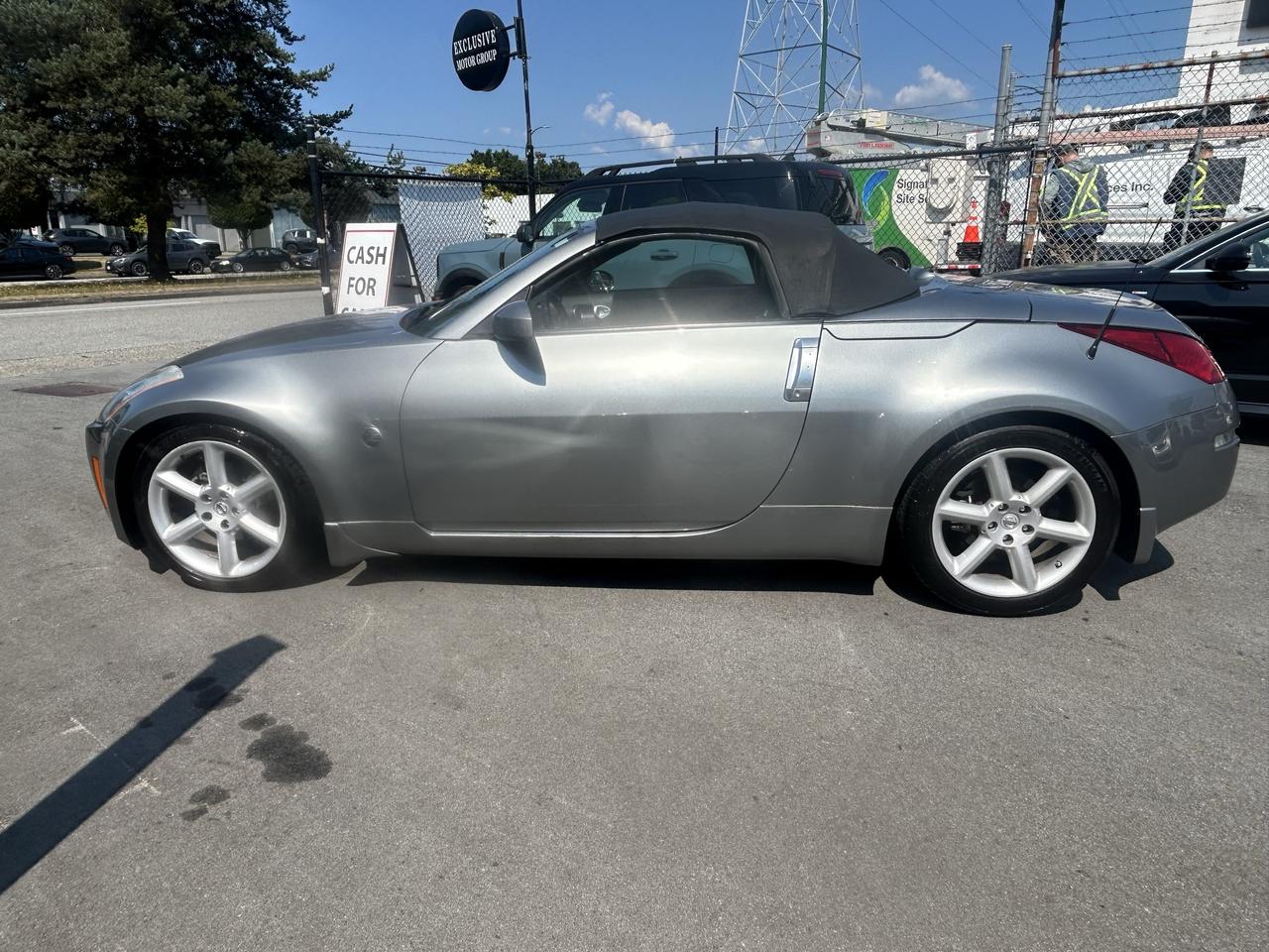 2005 Nissan 350Z TOURING - Photo #4
