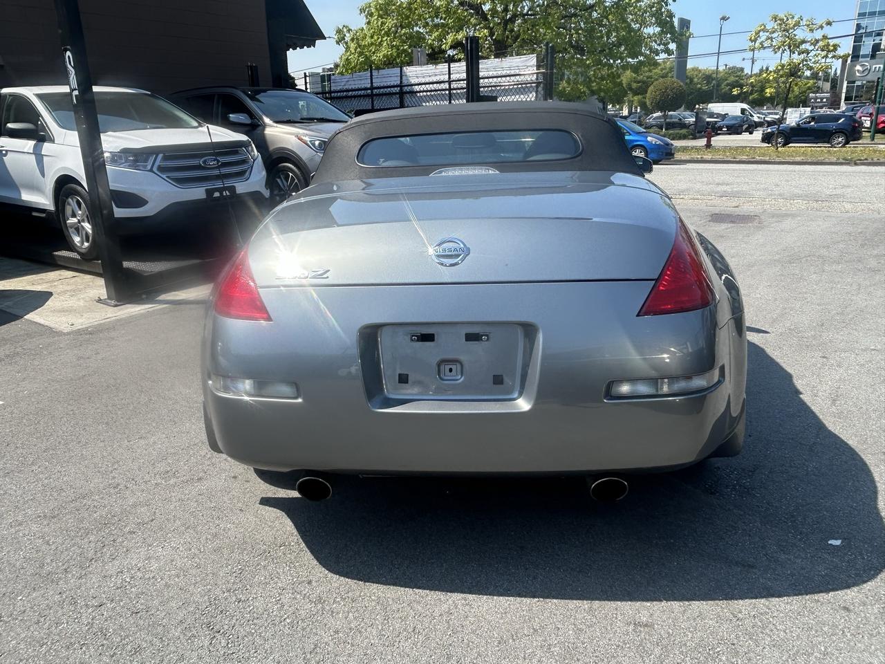 2005 Nissan 350Z TOURING Photo