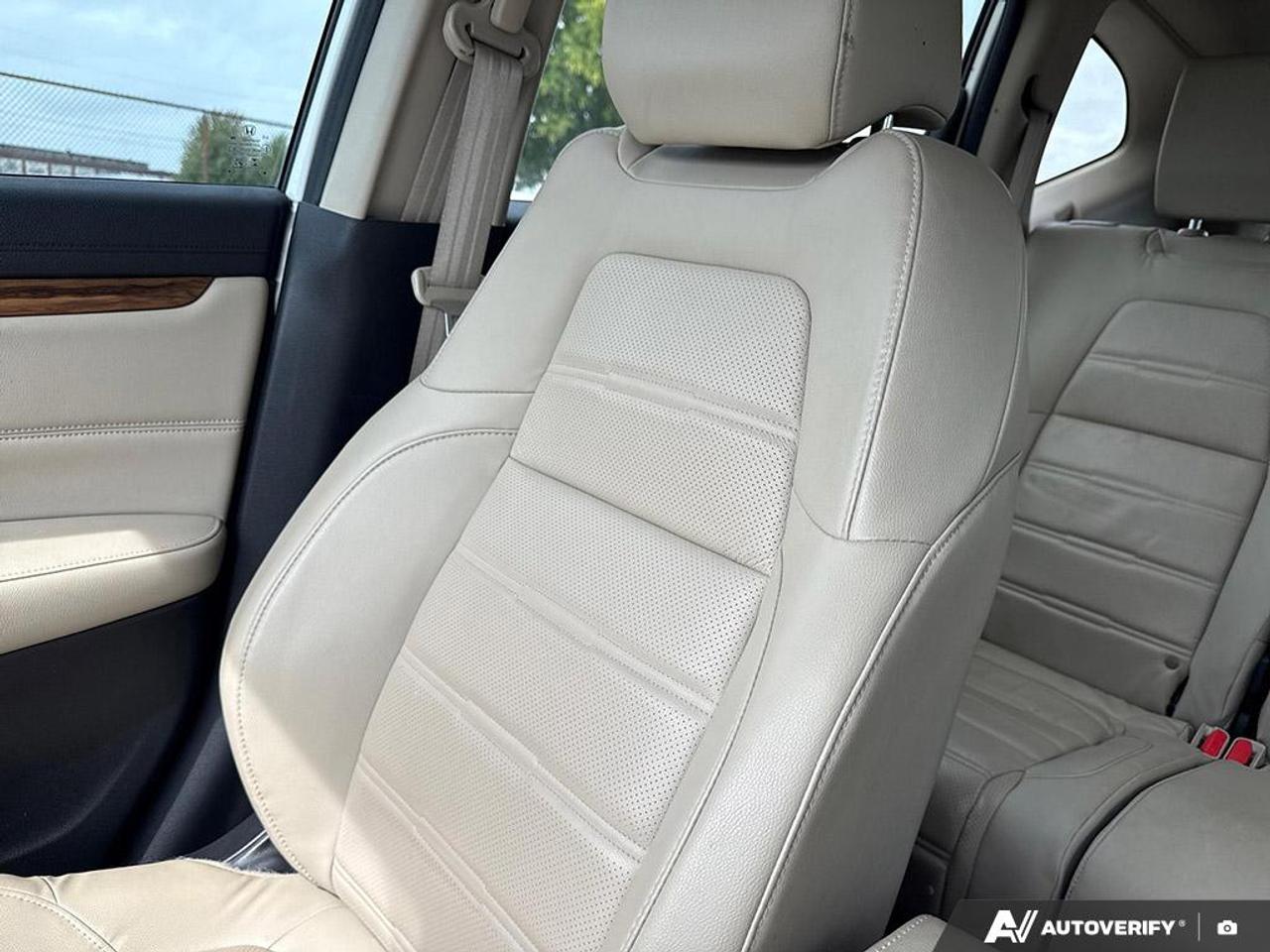 2017 Honda CR-V Touring POWER SUNROOF | APPLE CARPLAY/ANDROID AUTO Photo