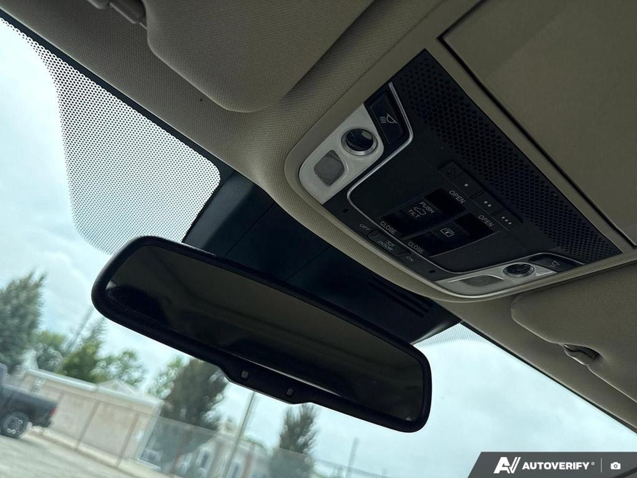 2017 Honda CR-V Touring POWER SUNROOF | APPLE CARPLAY/ANDROID AUTO Photo
