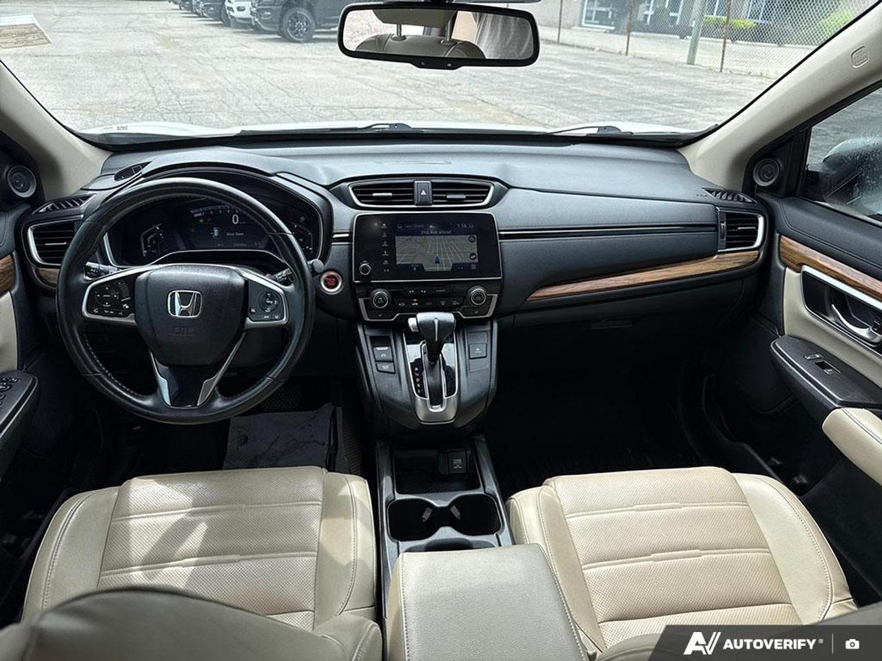 2017 Honda CR-V Touring POWER SUNROOF | APPLE CARPLAY/ANDROID AUTO Photo