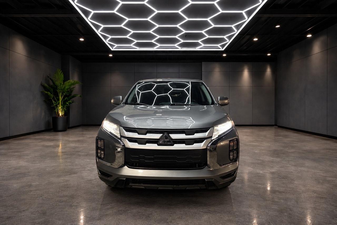 2023 Mitsubishi RVR SE AWD Photo5