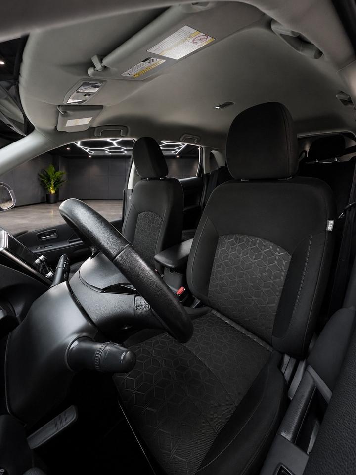 2023 Mitsubishi RVR SE AWD Photo