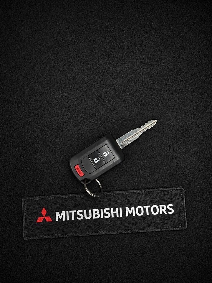 2023 Mitsubishi RVR SE AWD Photo