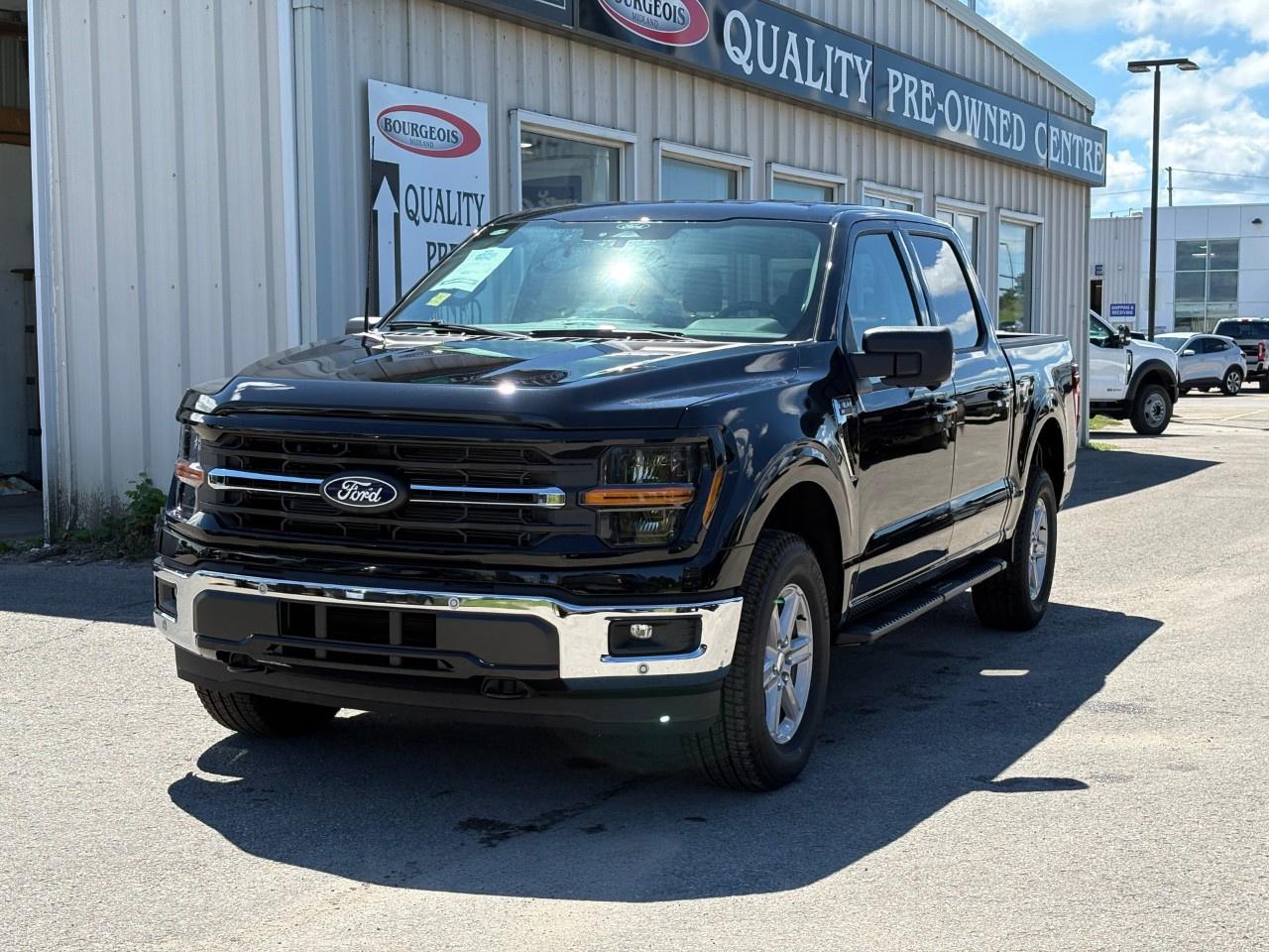 2026 Ford F-150 XLT 4WD SuperCrew 5.5' Box Photo2
