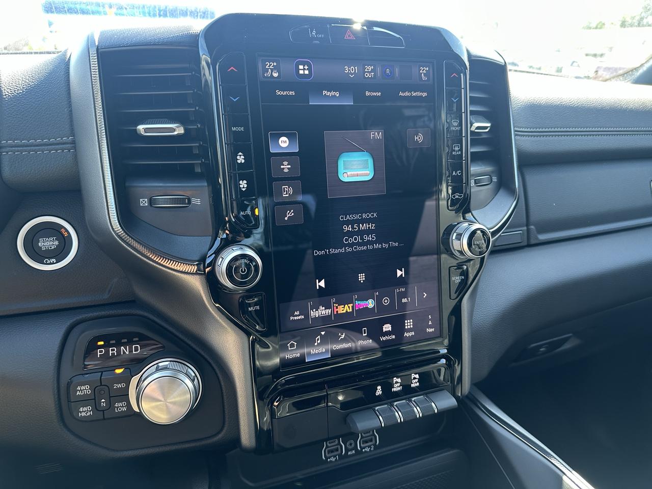 2027 RAM 1500 SPORT Photo