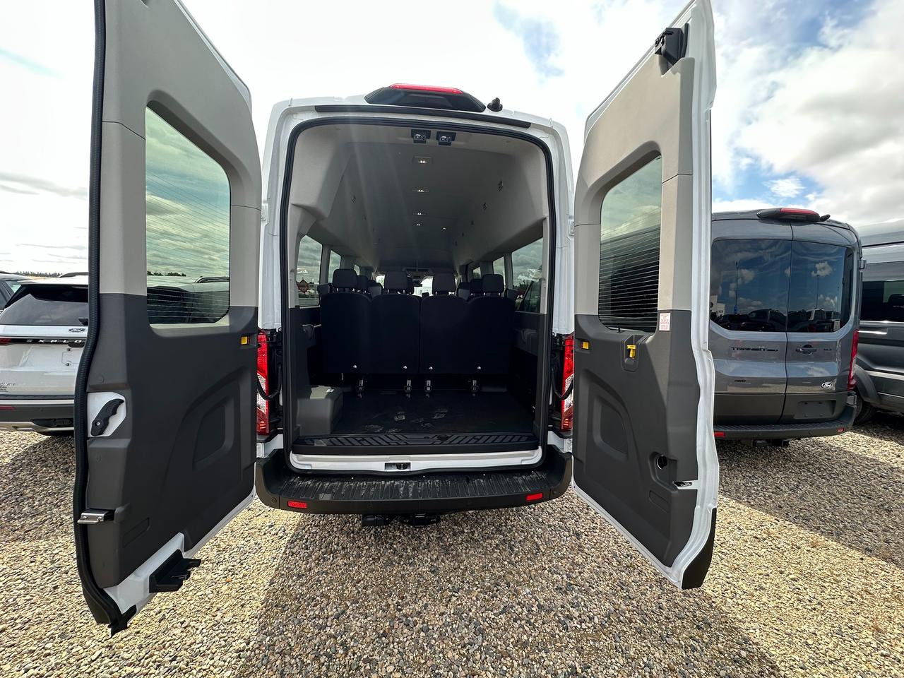2026 Ford Transit Passenger Wagon XLT T-350 HD 148 EL High Roof  DRW AWD 302A Photo