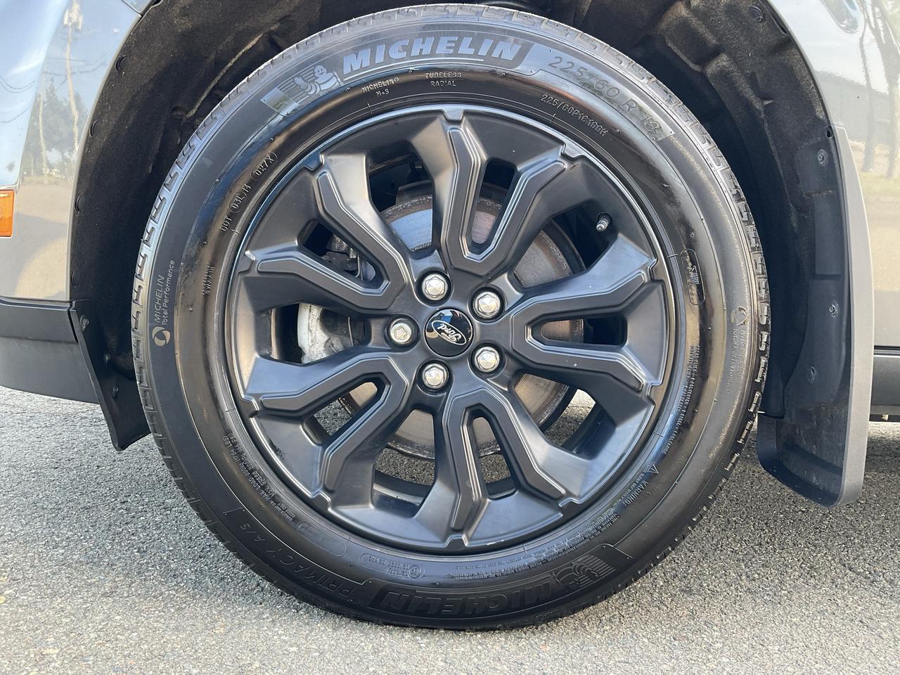 2023 Ford Maverick XLT Photo2