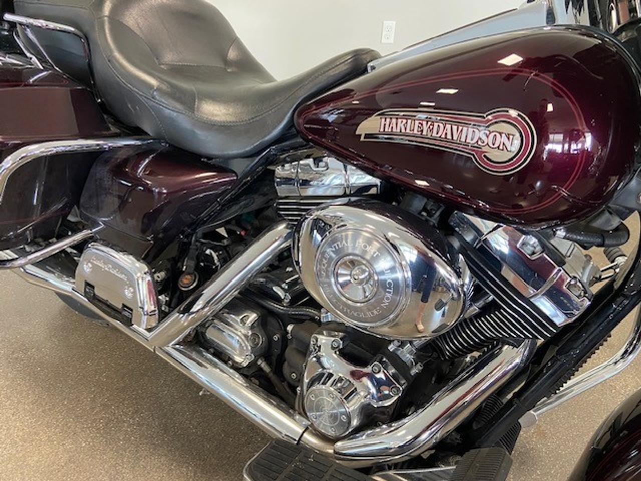 2005 Harley-Davidson Electra Glide Classic CLASSIC FLHTCI Photo3