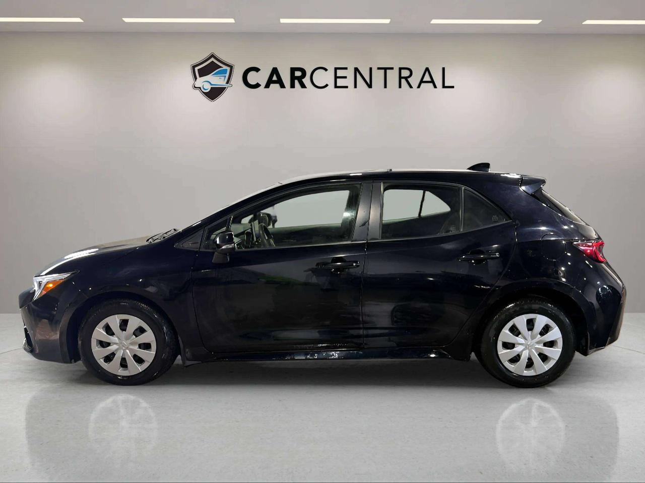 2023 Toyota Corolla SE | CLEAN CARFAX | BACK UP| CRUISE | LANE DEP Photo5