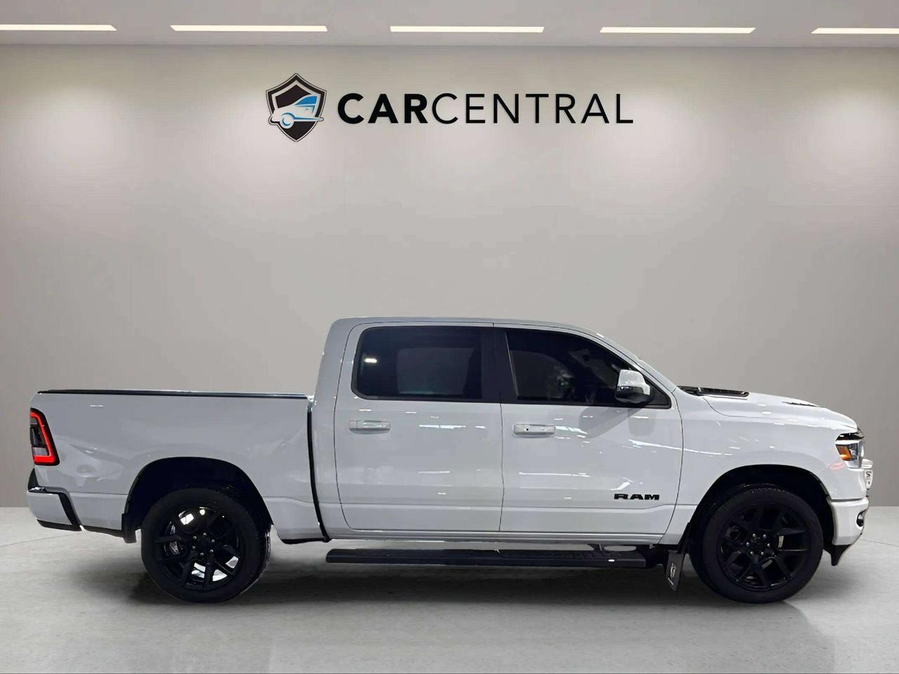 2024 RAM 1500 SPORT | CLEAN CARFAX | BSM | PANO | STARTER Photo4