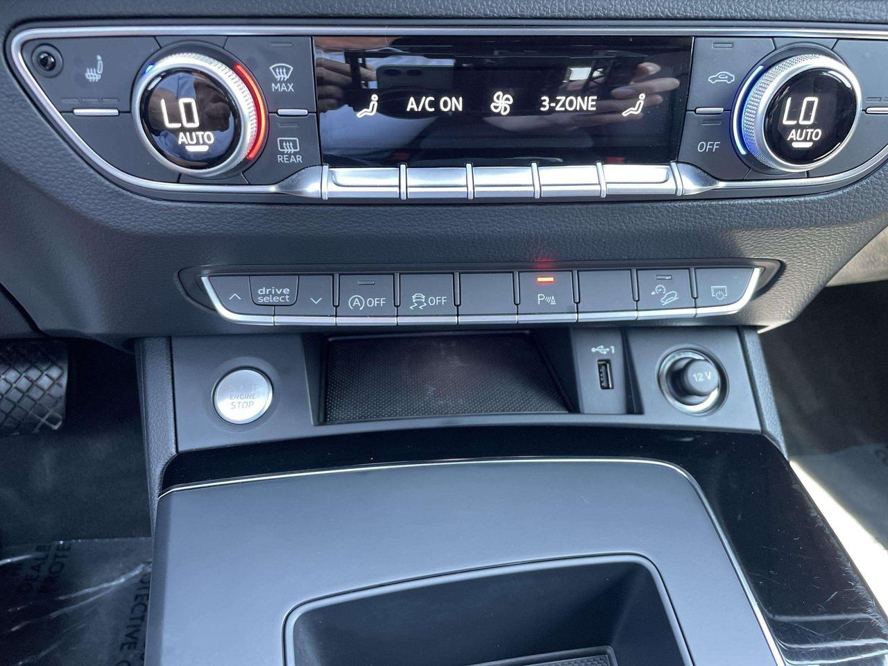 2023 Audi Q5 45 Komfort VORSPRUNG EDITION, LEATHER, BLIS, SEAT MEMORY, LANE ASSIST, BK. CAM, HTD. SEATS Photo