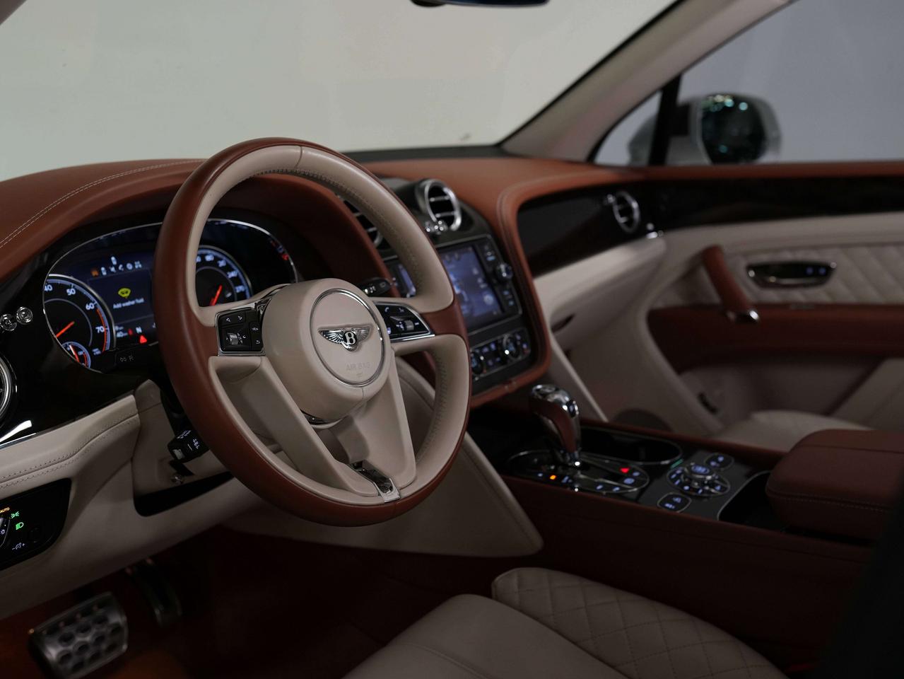 2017 Bentley Bentayga W12 | PANO Photo