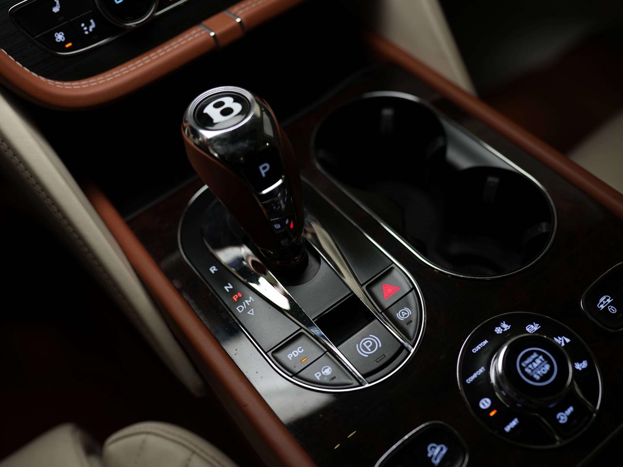 2017 Bentley Bentayga W12 | PANO Photo