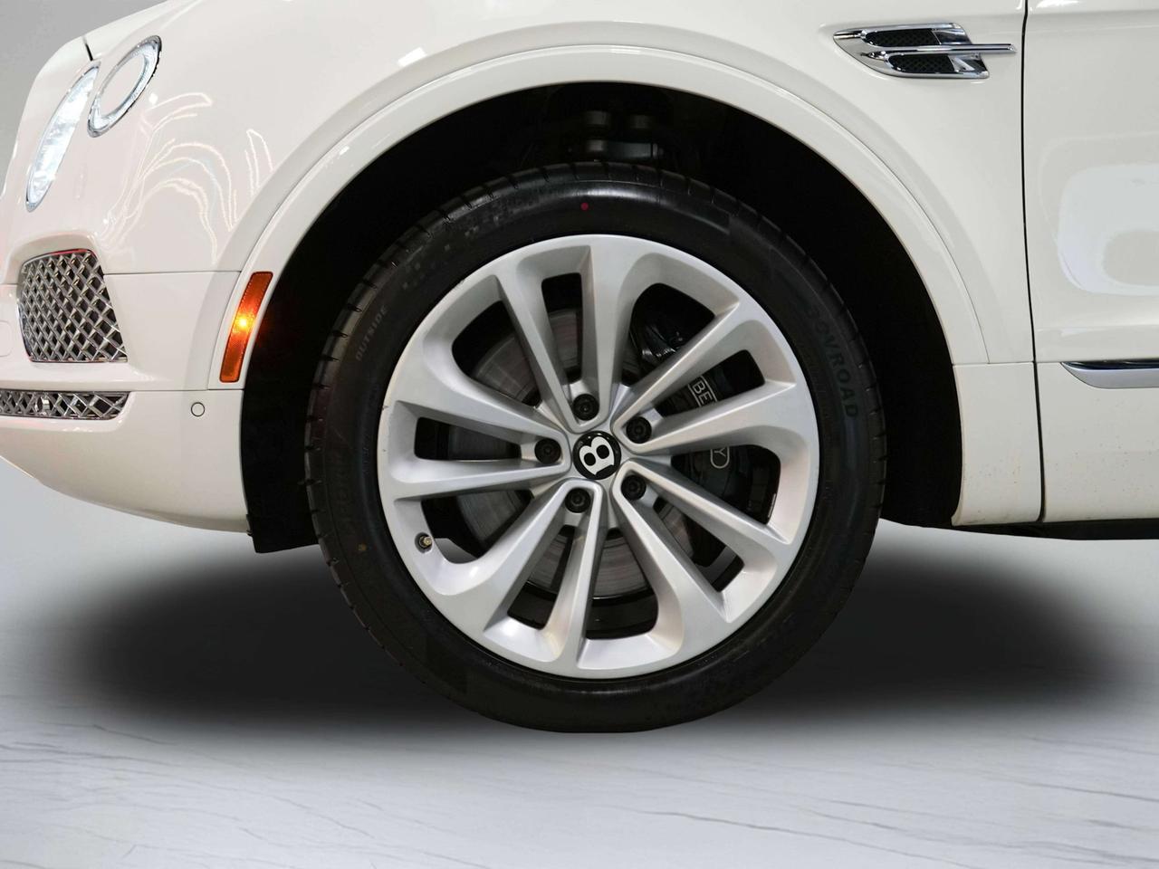 2017 Bentley Bentayga W12 | PANO Photo